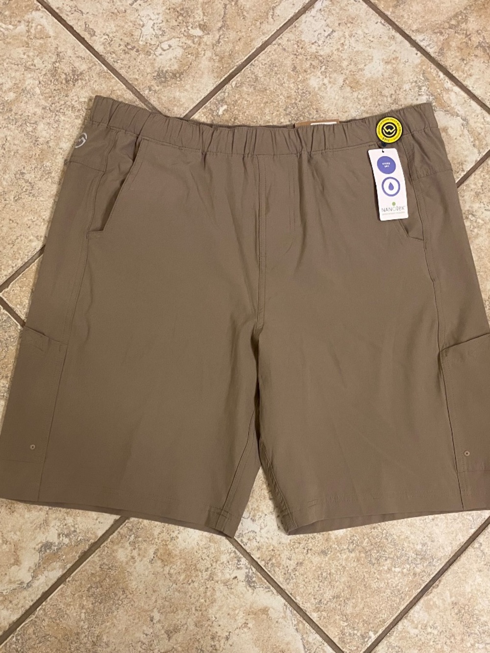 Nwt mens tan shorts by Magellans Fish Gear size x-large